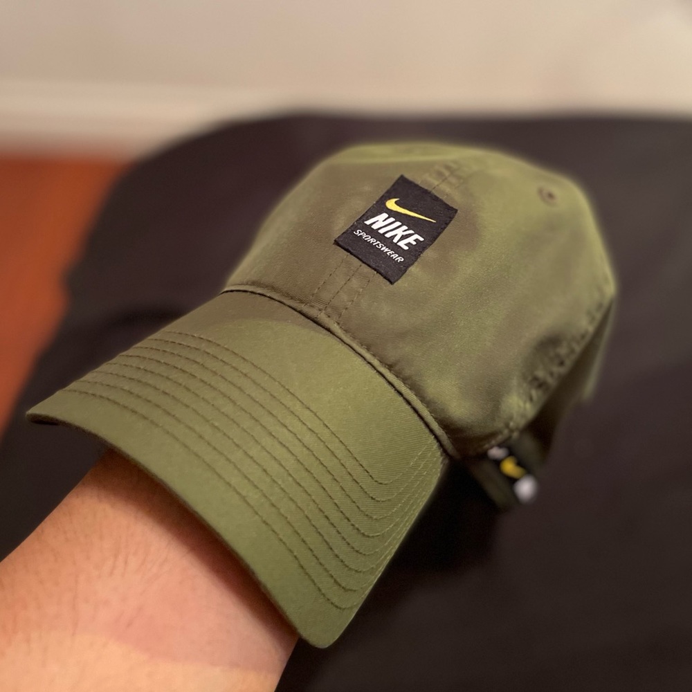 NIKE sportswear hat!
